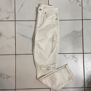 lightly distressed mom jeans in white